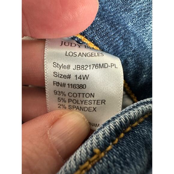 Judy Blue Slim Fit Mid Wash Stretch Jeans Womens 14W JB82176 Denim Pockets B10 - Picture 8 of 8